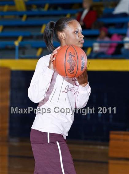 Thumbnail 2 in Kalamazoo Central vs. Central photogallery.