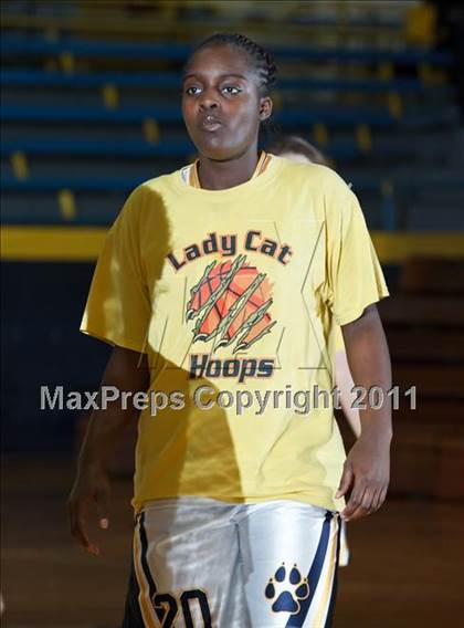 Thumbnail 3 in Kalamazoo Central vs. Central photogallery.