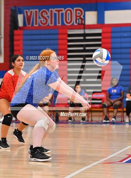 Thumbnail 3 in Overton @ McGavock photogallery.