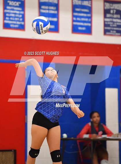 Thumbnail 1 in Overton @ McGavock photogallery.