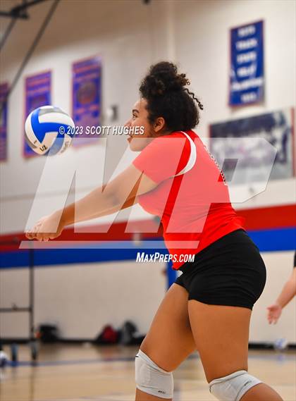 Thumbnail 2 in Overton @ McGavock photogallery.