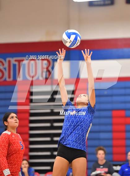 Thumbnail 2 in Overton @ McGavock photogallery.