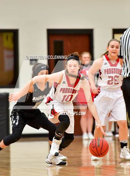 Thumbnail 3 in Pangburn vs. Bigelow (AAA 2A District Playoff) photogallery.