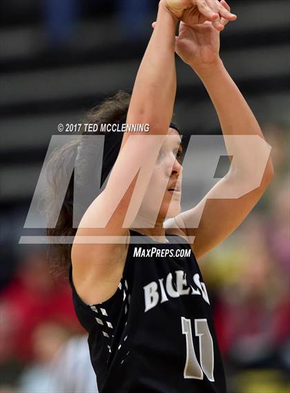 Thumbnail 3 in Pangburn vs. Bigelow (AAA 2A District Playoff) photogallery.