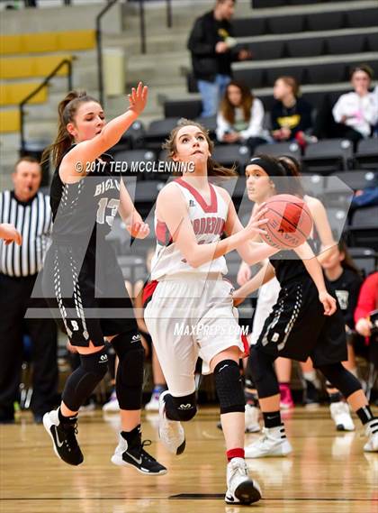 Thumbnail 3 in Pangburn vs. Bigelow (AAA 2A District Playoff) photogallery.
