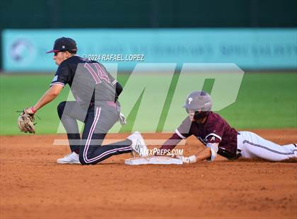 Thumbnail 1 in Cy-Fair vs. Pearland (UIL Baseball 6A Region 3 Regional Final) photogallery.