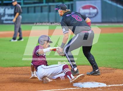Thumbnail 2 in Cy-Fair vs. Pearland (UIL Baseball 6A Region 3 Regional Final) photogallery.