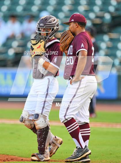 Thumbnail 2 in Cy-Fair vs. Pearland (UIL Baseball 6A Region 3 Regional Final) photogallery.