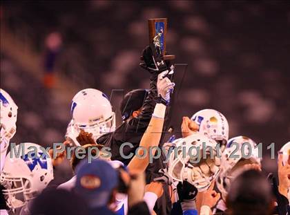 Thumbnail 3 in Mountain Lakes vs. Wallington (NJSIAA North 1 Group 1 Final) photogallery.