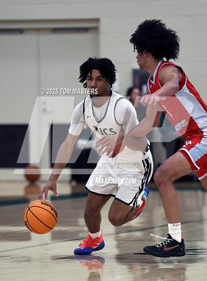 Thumbnail 2 in Charlotte Catholic @ Charlotte Country Day School photogallery.