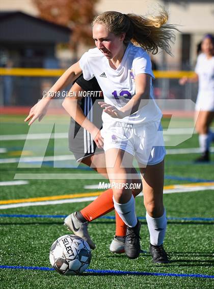 Thumbnail 2 in Issaquah @ Monroe (WIAA 4A District First Round Playoff) photogallery.