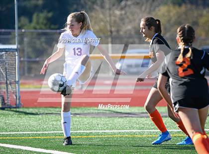 Thumbnail 2 in Issaquah @ Monroe (WIAA 4A District First Round Playoff) photogallery.