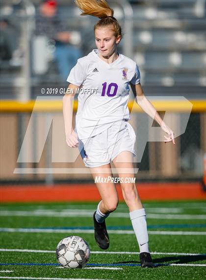 Thumbnail 2 in Issaquah @ Monroe (WIAA 4A District First Round Playoff) photogallery.
