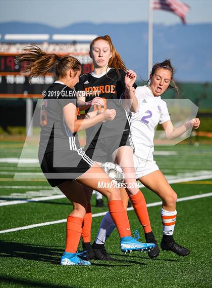 Thumbnail 1 in Issaquah @ Monroe (WIAA 4A District First Round Playoff) photogallery.