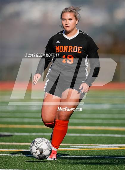 Thumbnail 1 in Issaquah @ Monroe (WIAA 4A District First Round Playoff) photogallery.