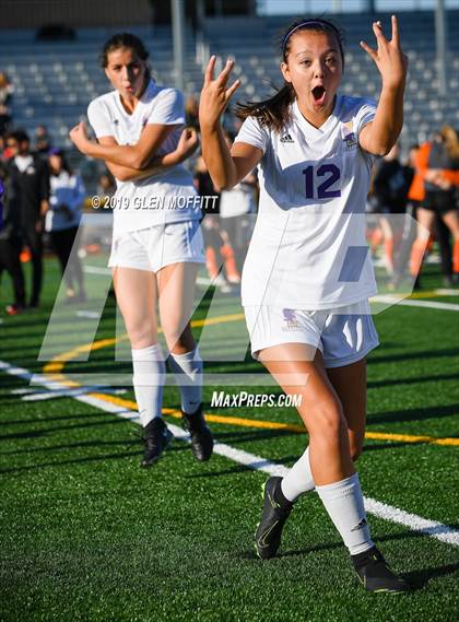 Thumbnail 1 in Issaquah @ Monroe (WIAA 4A District First Round Playoff) photogallery.