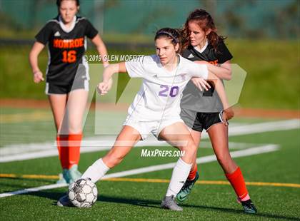 Thumbnail 3 in Issaquah @ Monroe (WIAA 4A District First Round Playoff) photogallery.