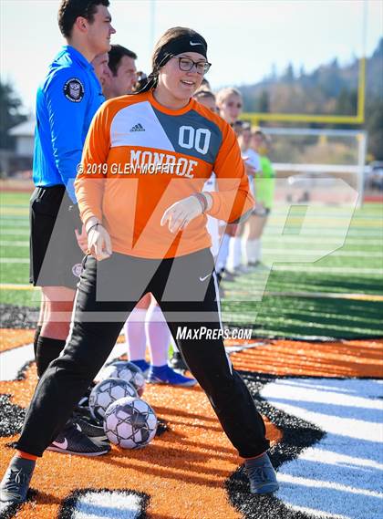 Thumbnail 3 in Issaquah @ Monroe (WIAA 4A District First Round Playoff) photogallery.