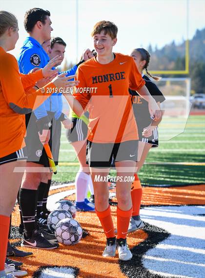Thumbnail 2 in Issaquah @ Monroe (WIAA 4A District First Round Playoff) photogallery.