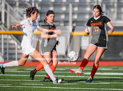Thumbnail 1 in Issaquah @ Monroe (WIAA 4A District First Round Playoff) photogallery.