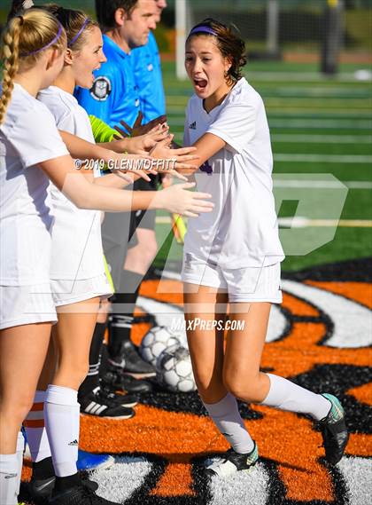 Thumbnail 3 in Issaquah @ Monroe (WIAA 4A District First Round Playoff) photogallery.