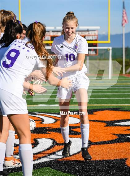 Thumbnail 3 in Issaquah @ Monroe (WIAA 4A District First Round Playoff) photogallery.