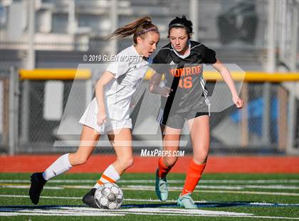 Thumbnail 3 in Issaquah @ Monroe (WIAA 4A District First Round Playoff) photogallery.