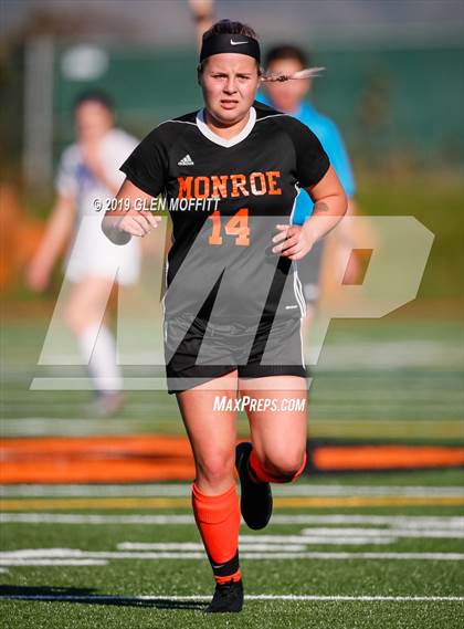 Thumbnail 3 in Issaquah @ Monroe (WIAA 4A District First Round Playoff) photogallery.