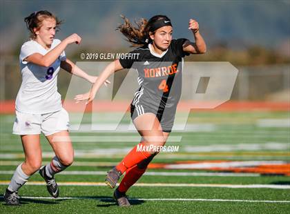 Thumbnail 3 in Issaquah @ Monroe (WIAA 4A District First Round Playoff) photogallery.