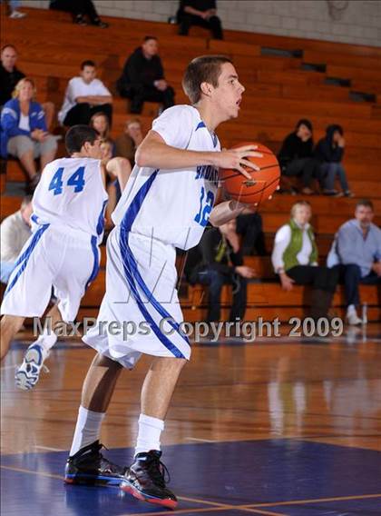 Thumbnail 2 in Rancho Bernardo vs Santa Margarita (MaxPreps Holiday Classic) photogallery.
