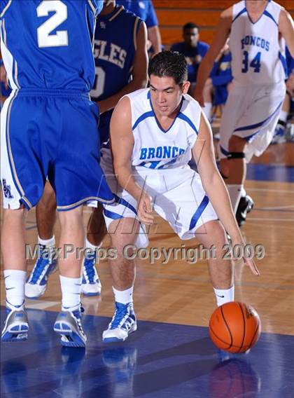 Thumbnail 3 in Rancho Bernardo vs Santa Margarita (MaxPreps Holiday Classic) photogallery.