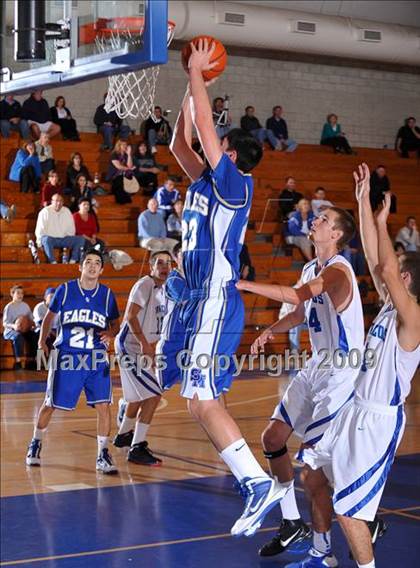 Thumbnail 2 in Rancho Bernardo vs Santa Margarita (MaxPreps Holiday Classic) photogallery.