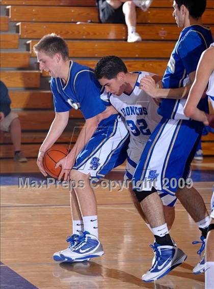 Thumbnail 1 in Rancho Bernardo vs Santa Margarita (MaxPreps Holiday Classic) photogallery.