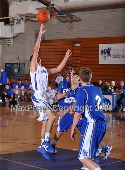 Thumbnail 1 in Rancho Bernardo vs Santa Margarita (MaxPreps Holiday Classic) photogallery.