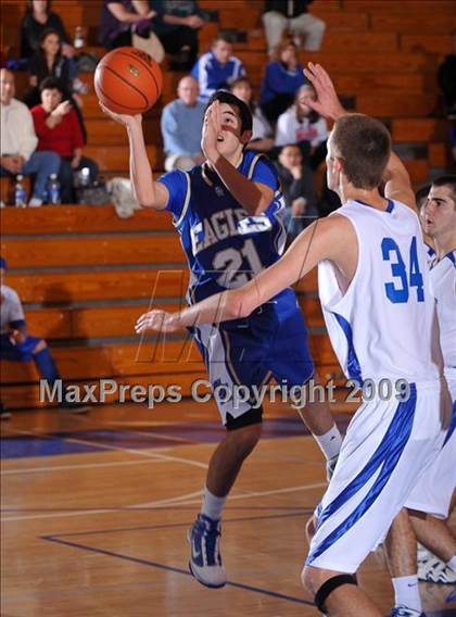 Thumbnail 3 in Rancho Bernardo vs Santa Margarita (MaxPreps Holiday Classic) photogallery.