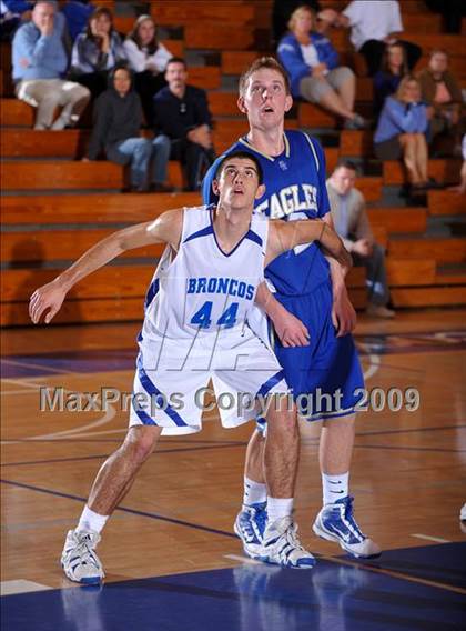 Thumbnail 1 in Rancho Bernardo vs Santa Margarita (MaxPreps Holiday Classic) photogallery.