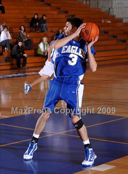 Thumbnail 1 in Rancho Bernardo vs Santa Margarita (MaxPreps Holiday Classic) photogallery.