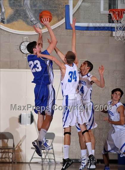 Thumbnail 1 in Rancho Bernardo vs Santa Margarita (MaxPreps Holiday Classic) photogallery.