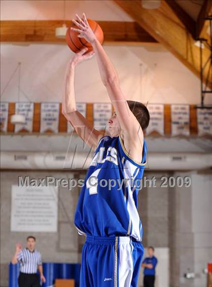 Thumbnail 1 in Rancho Bernardo vs Santa Margarita (MaxPreps Holiday Classic) photogallery.