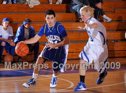 Thumbnail 3 in Rancho Bernardo vs Santa Margarita (MaxPreps Holiday Classic) photogallery.