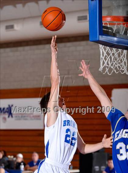 Thumbnail 3 in Rancho Bernardo vs Santa Margarita (MaxPreps Holiday Classic) photogallery.