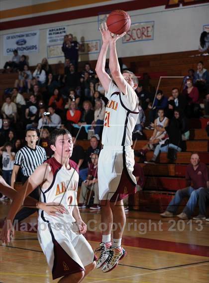 Thumbnail 2 in Arcadia vs. Burbank photogallery.