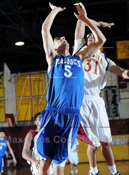 Thumbnail 2 in Arcadia vs. Burbank photogallery.
