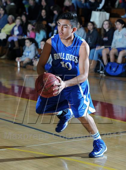 Thumbnail 3 in Arcadia vs. Burbank photogallery.