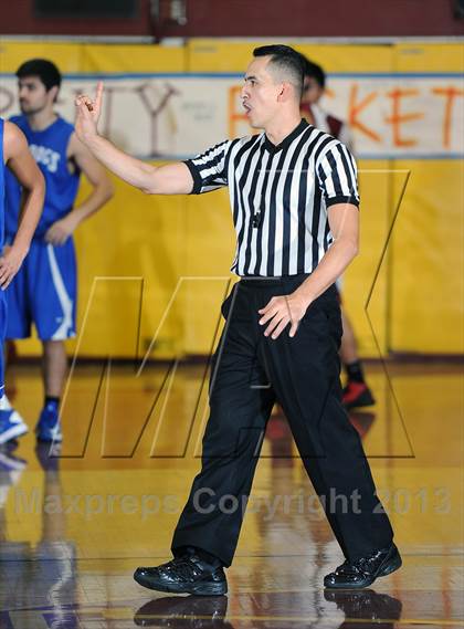 Thumbnail 1 in Arcadia vs. Burbank photogallery.