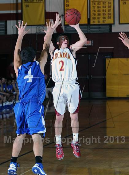 Thumbnail 3 in Arcadia vs. Burbank photogallery.