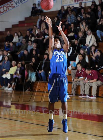 Thumbnail 1 in Arcadia vs. Burbank photogallery.
