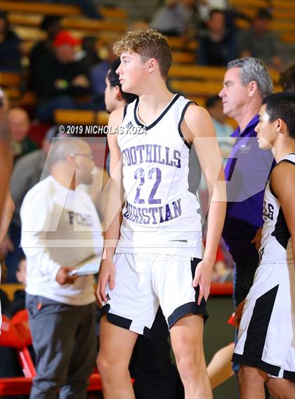 Thumbnail 3 in Foothills Christian vs. Orange Lutheran (Nike Extravaganza) photogallery.