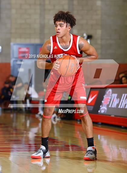 Thumbnail 3 in Foothills Christian vs. Orange Lutheran (Nike Extravaganza) photogallery.