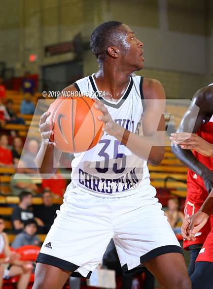 Thumbnail 2 in Foothills Christian vs. Orange Lutheran (Nike Extravaganza) photogallery.